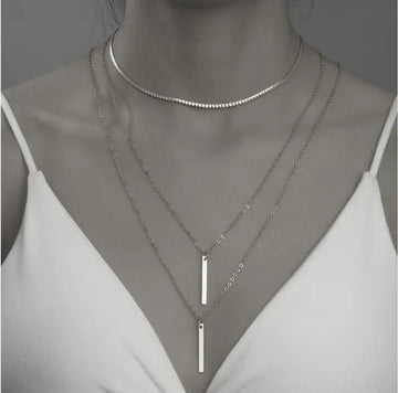 Vintage-style Light-luxury Niche Necklace Set From Europe